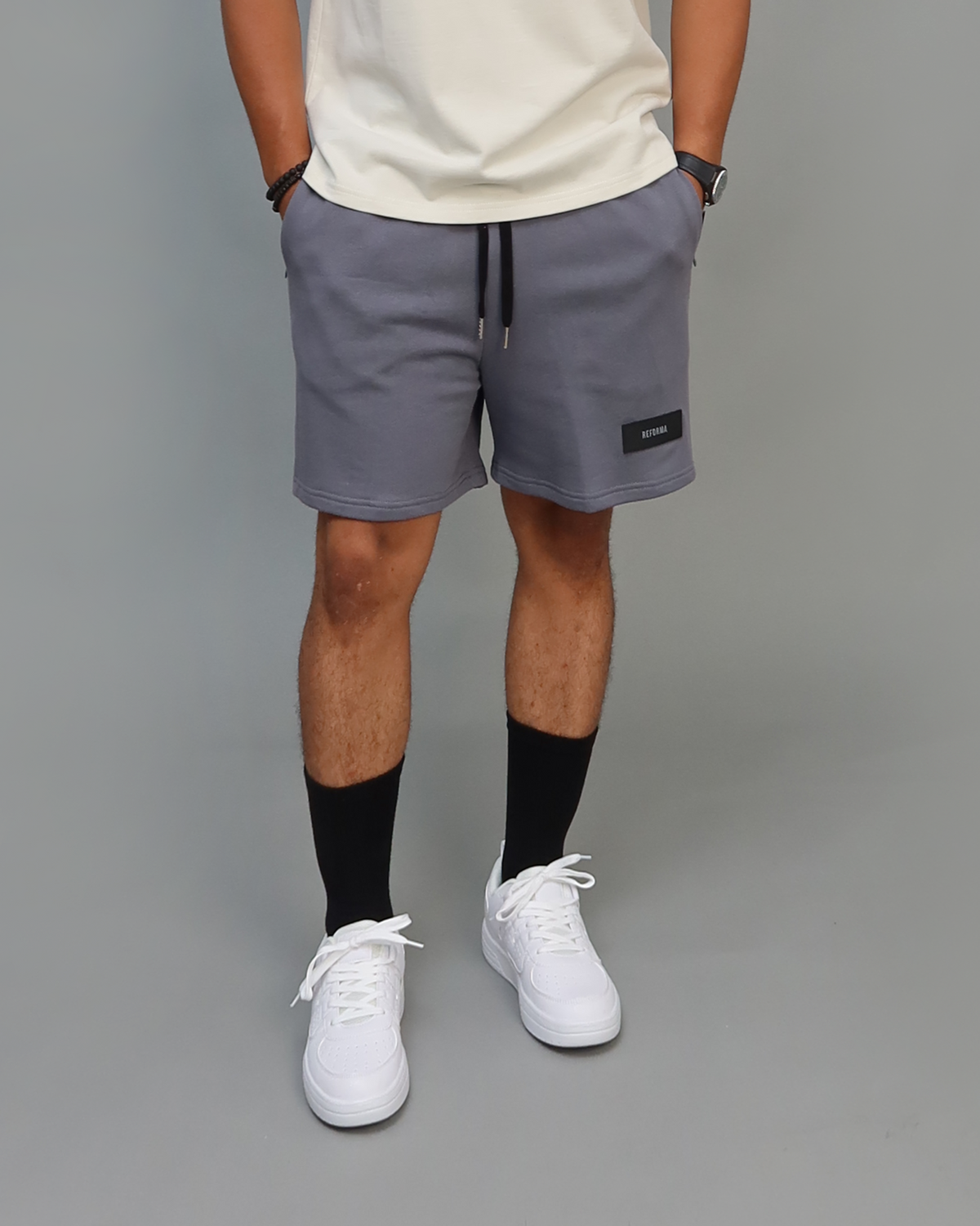 Short Fit Regular Branded